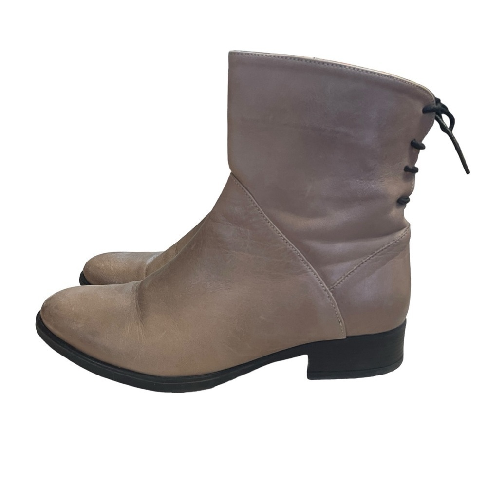 B. Unique Boot Short Brown Soft Leather Lace Up Zip Taupe Sz. 38